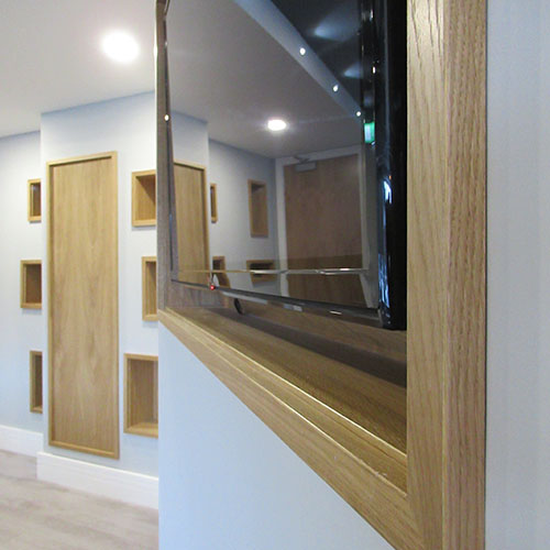 Cranswick food mounted tv