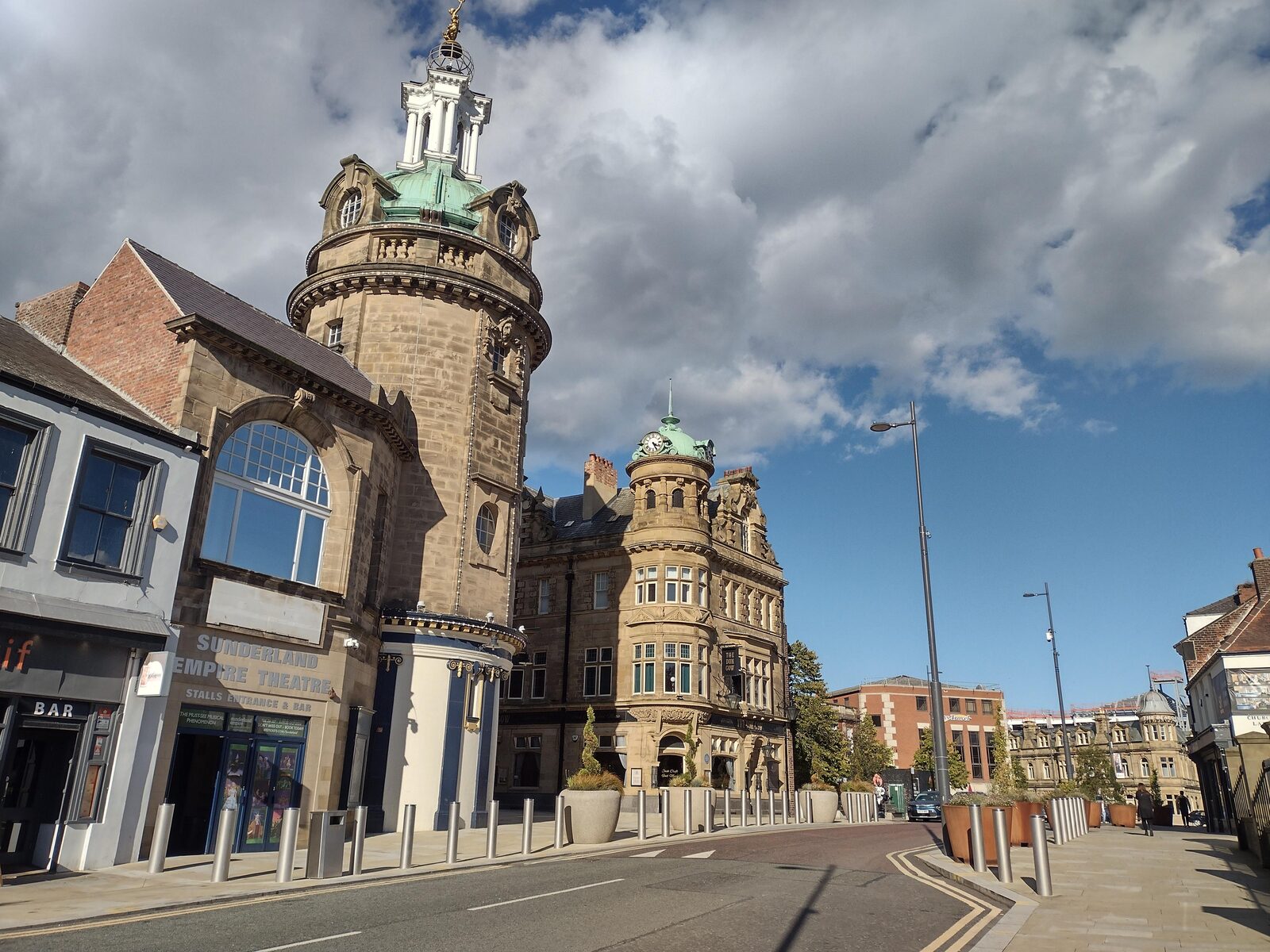 High Street West and the Sunderland Empire Theatre
